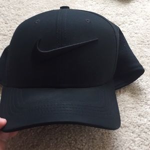 NWOT Nike Fitted Hat